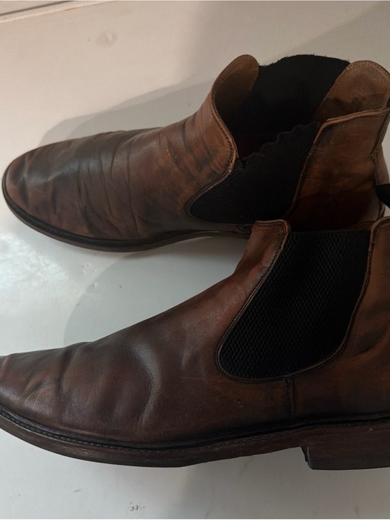 Frye Other - Men’s FRYE Chelsea Boot sz 13 D